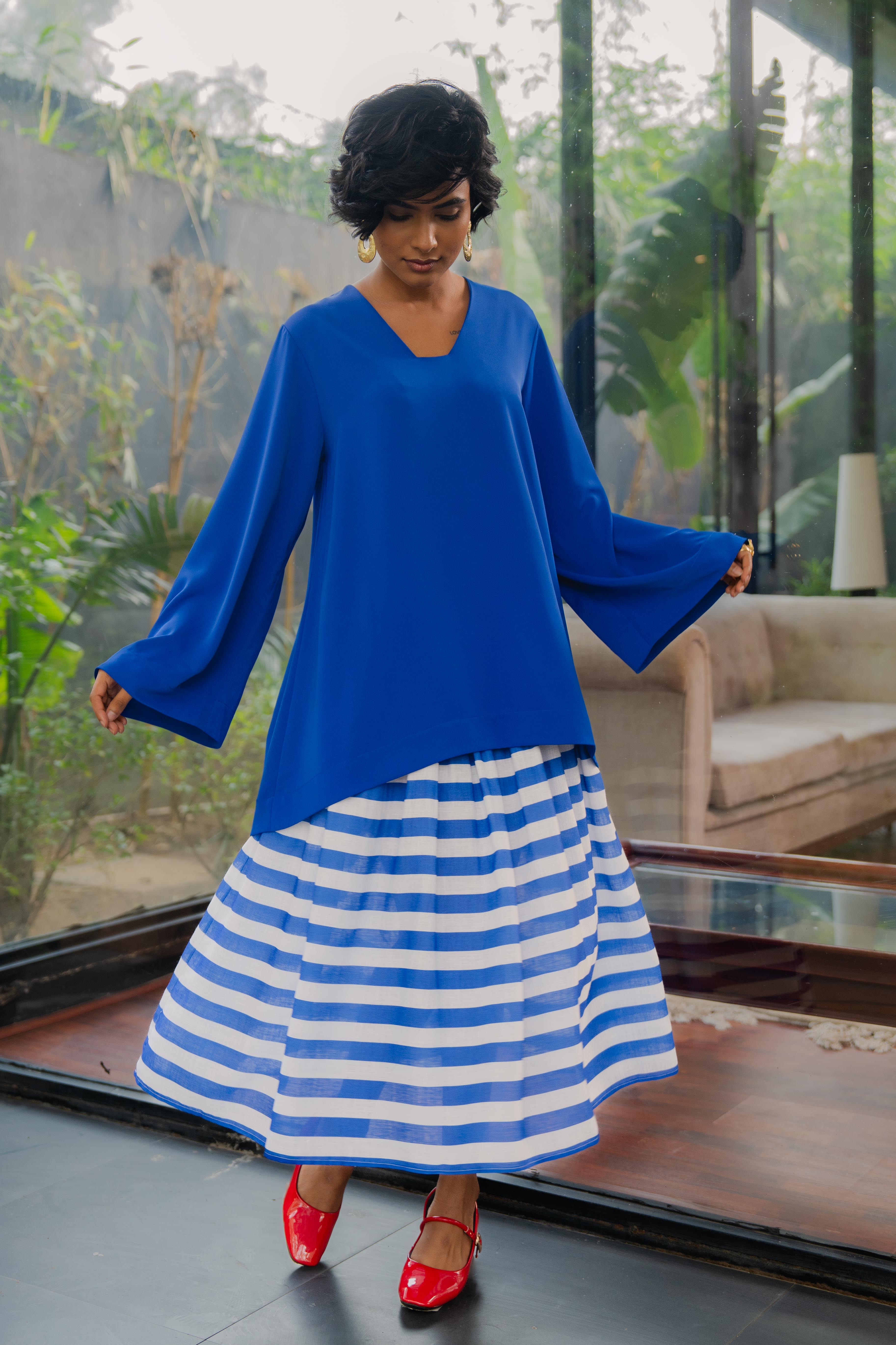 Dally set in Bright Blue