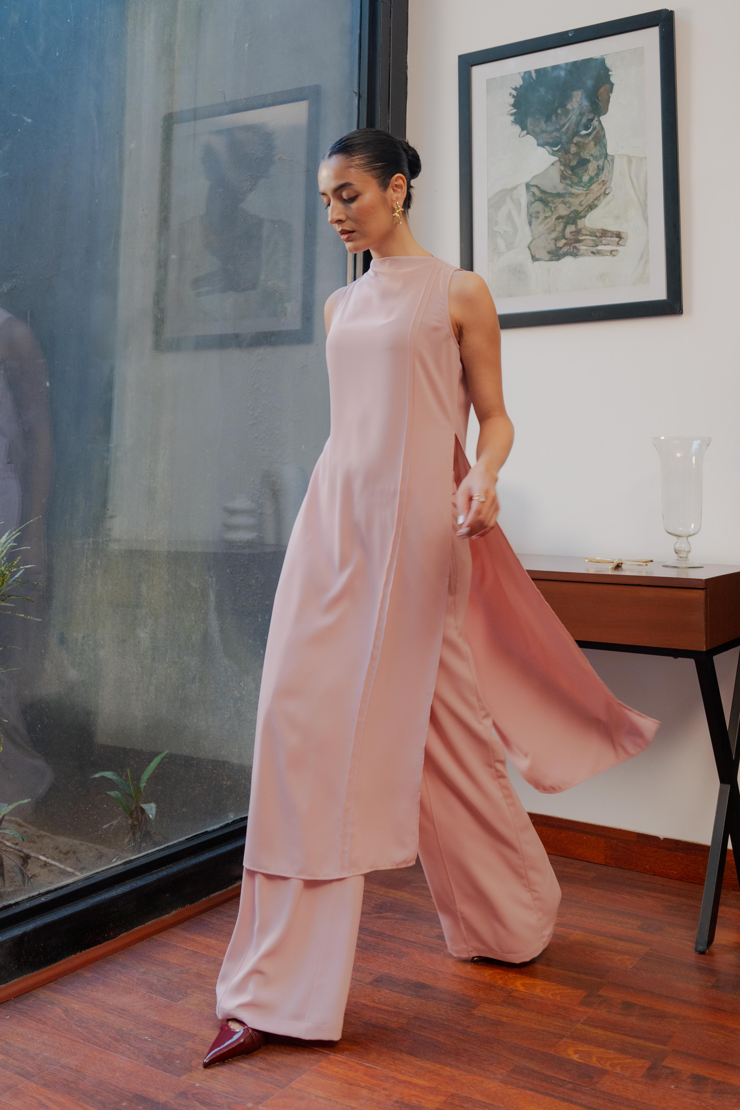 Cora Set in Dusky Pink