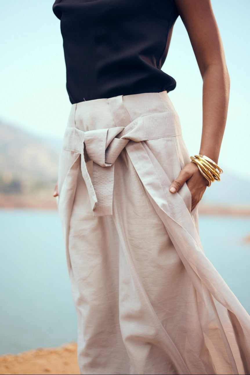 Nami Skirt in Light Grey