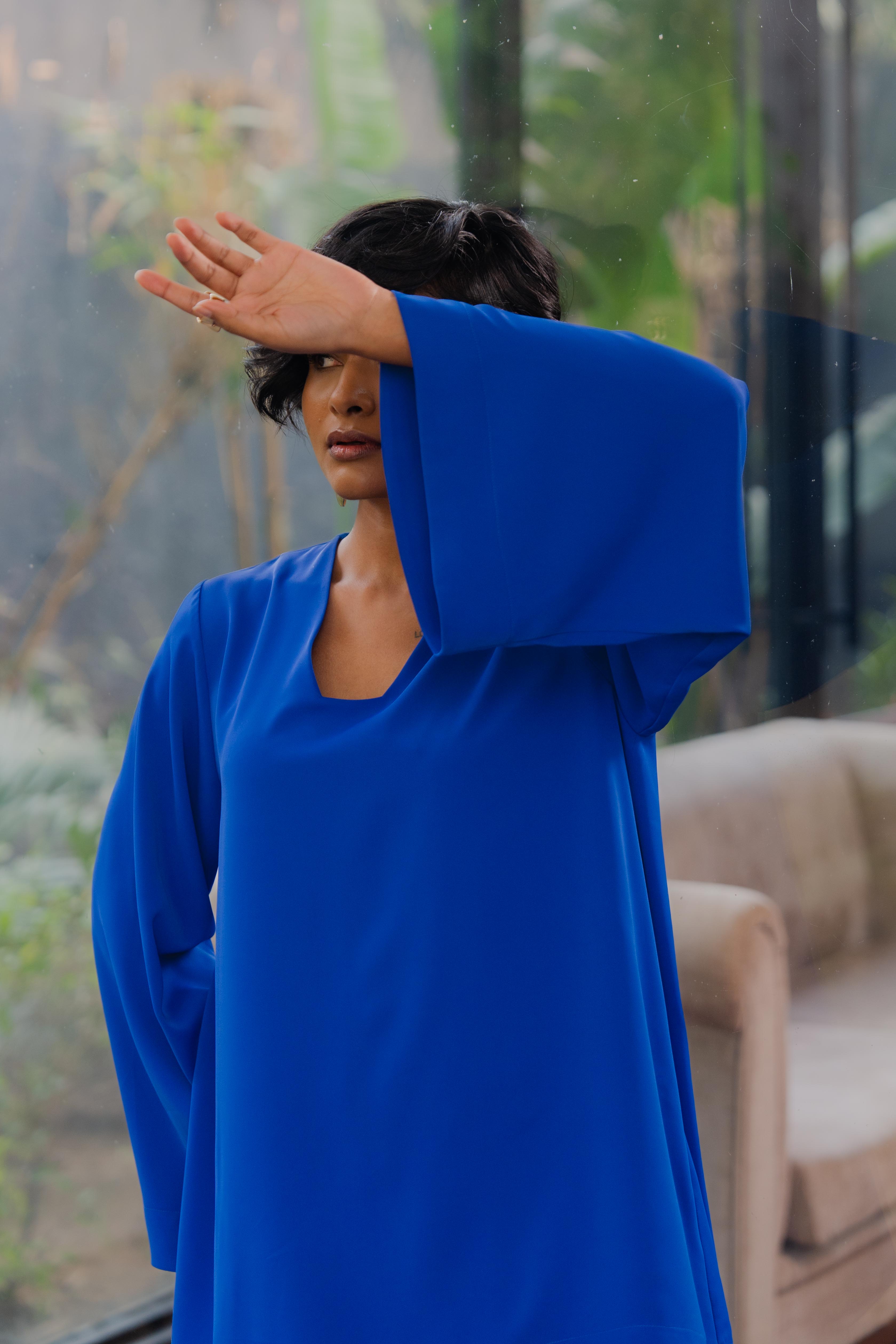 Dally set in Bright Blue