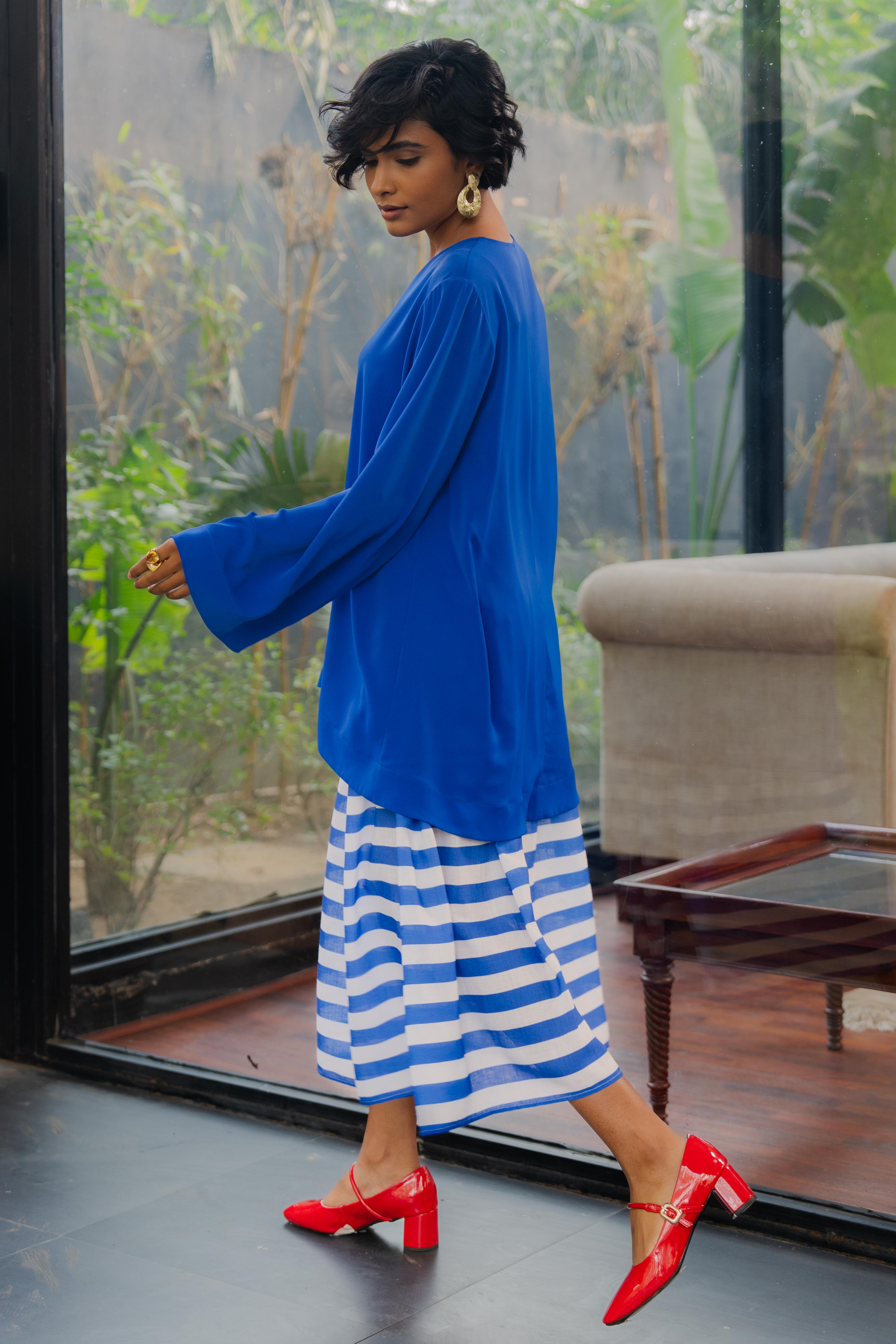 Dally set in Bright Blue