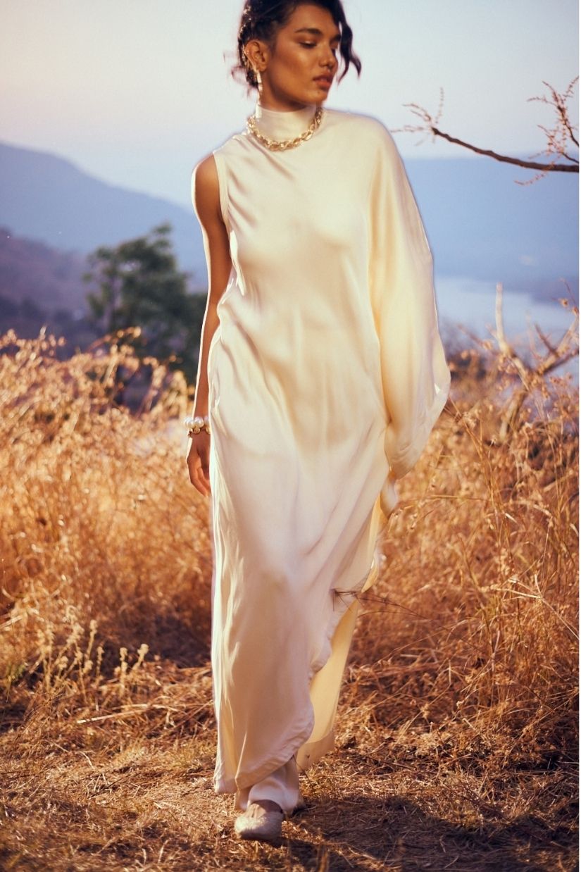 Alaya Satin Set in Ivory