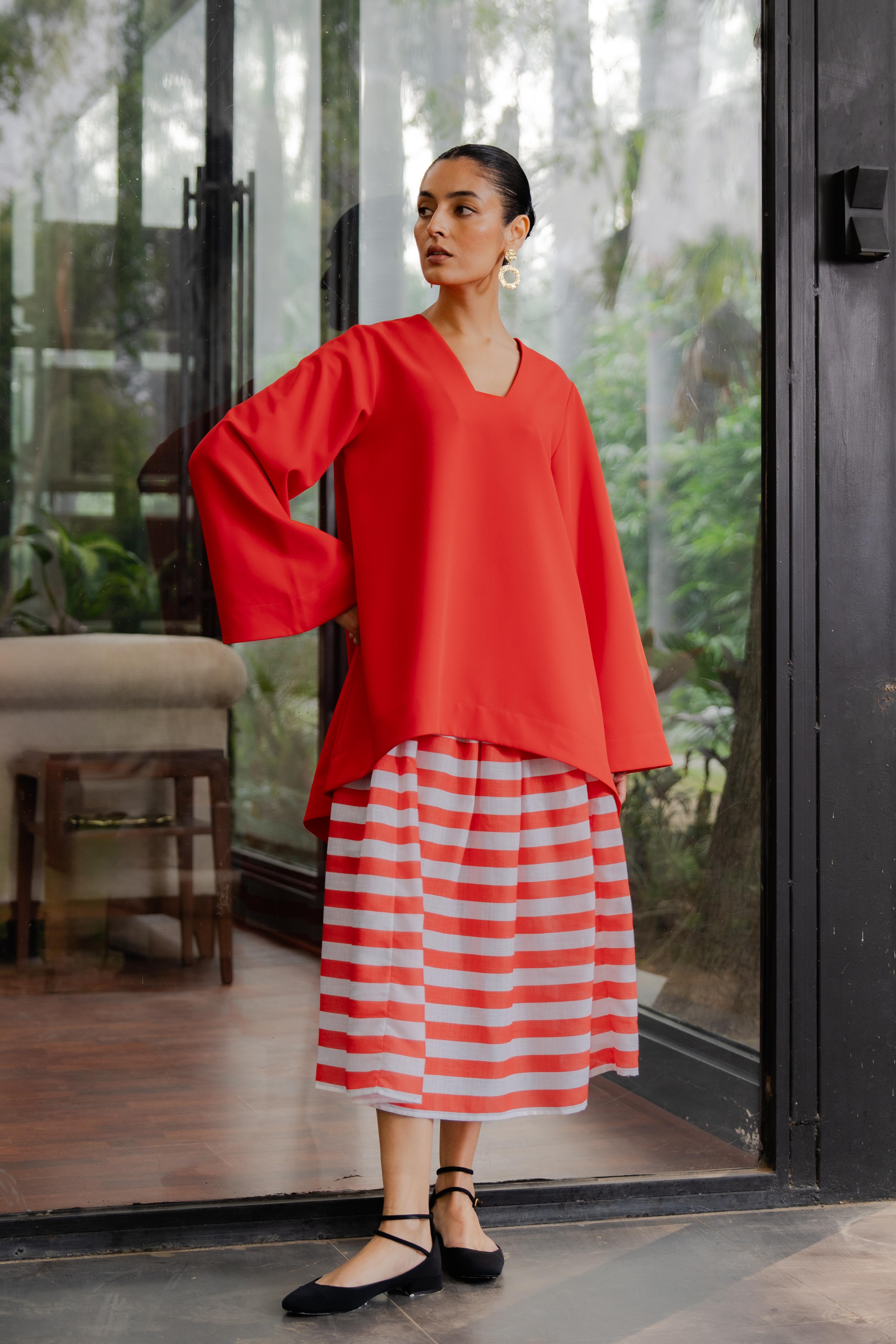 Dally Set in Reddish Orange