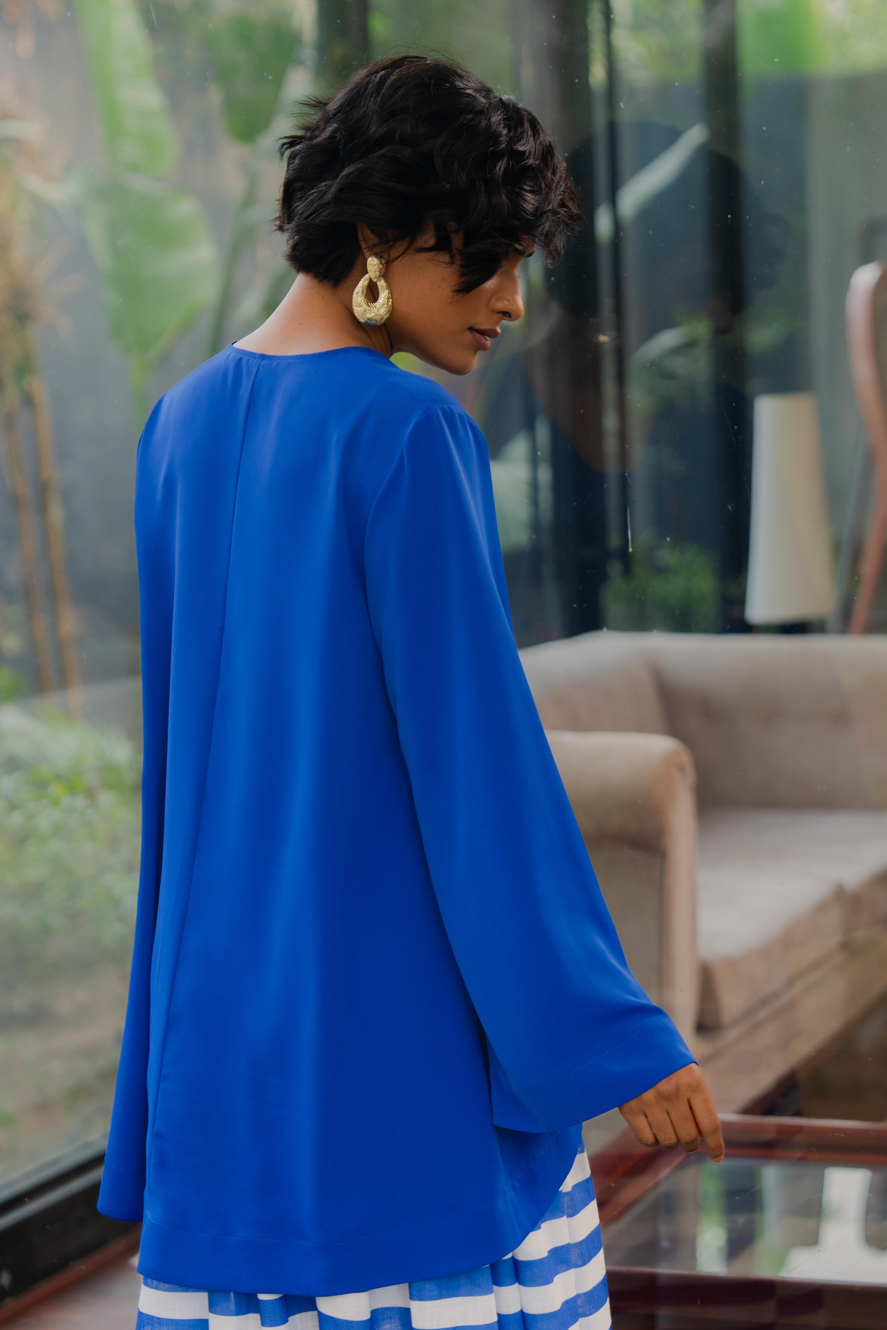 Dally set in Bright Blue