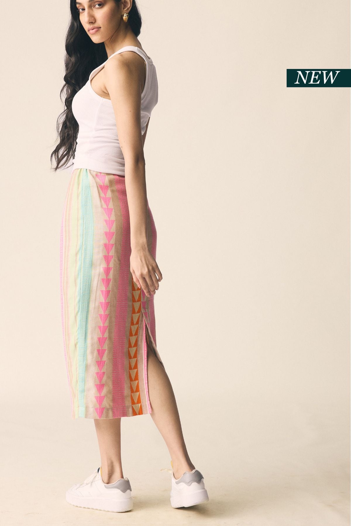 Rebel Pencil Skirt in Pink Dobby