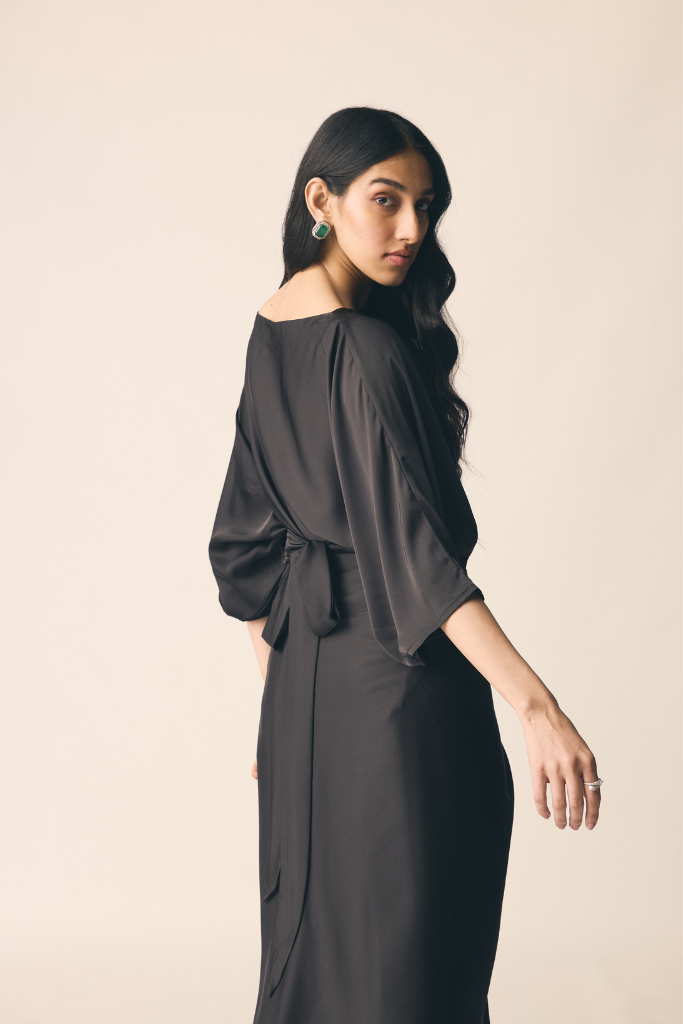 Mor Set in Black Satin