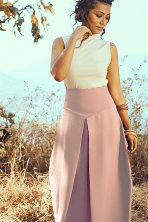 Orb skirt in Light Pink