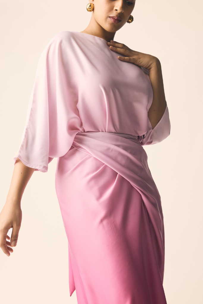 Mor Set in Pink Ombre Satin