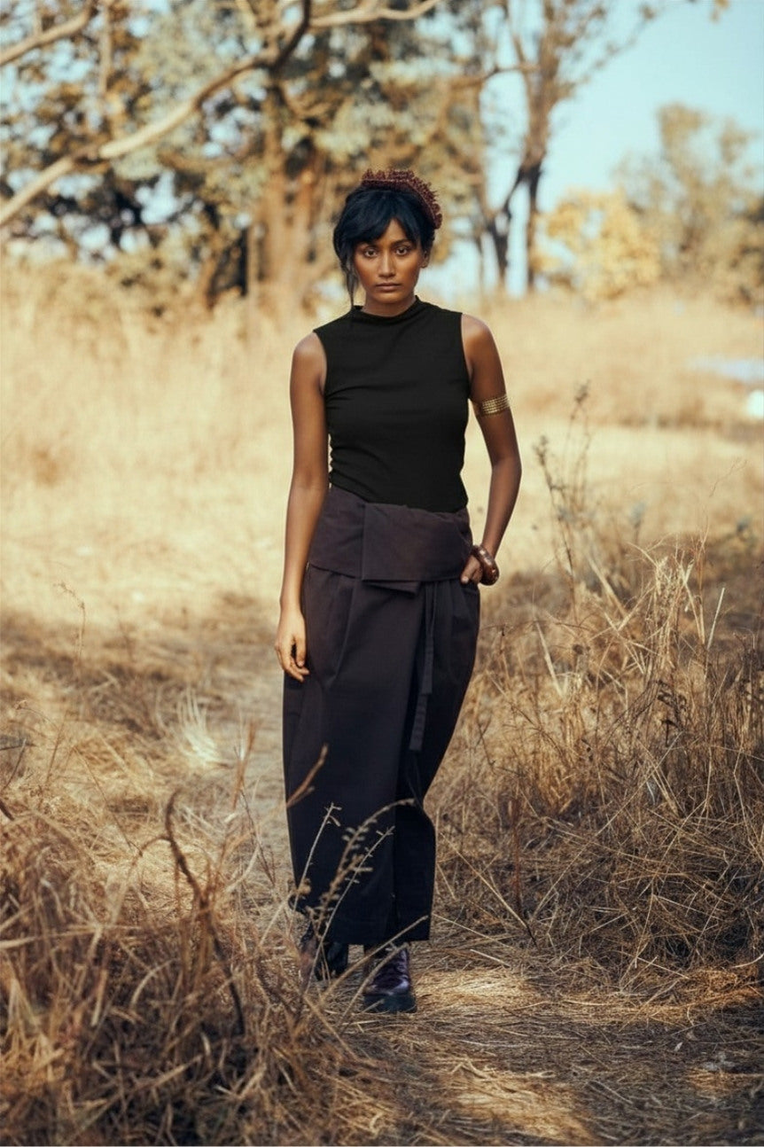 Tabi Skirt in Black