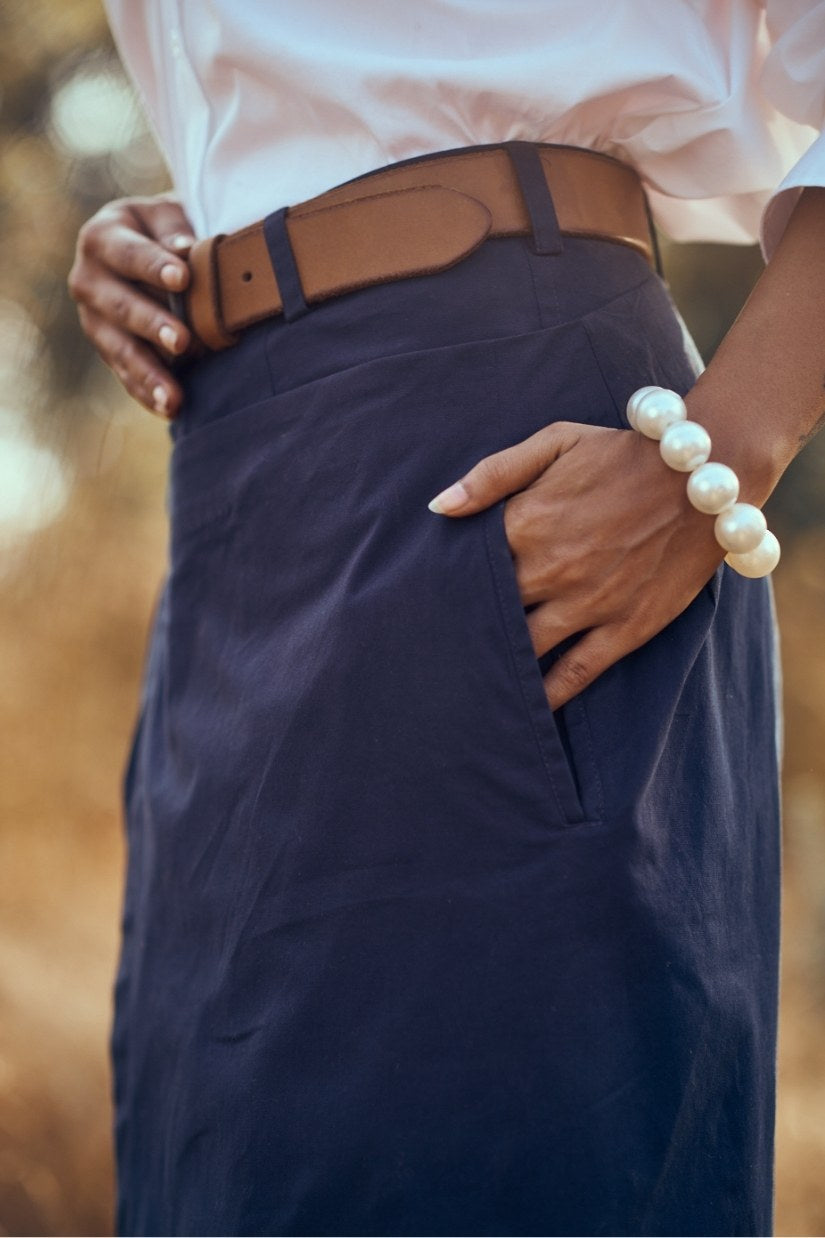 Lina Pants in Navy Blue