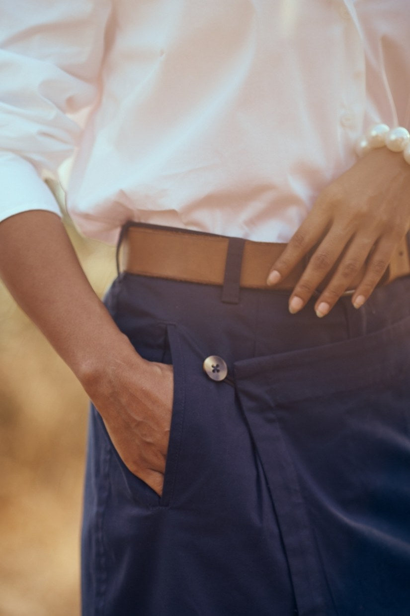 Lina Pants in Navy Blue