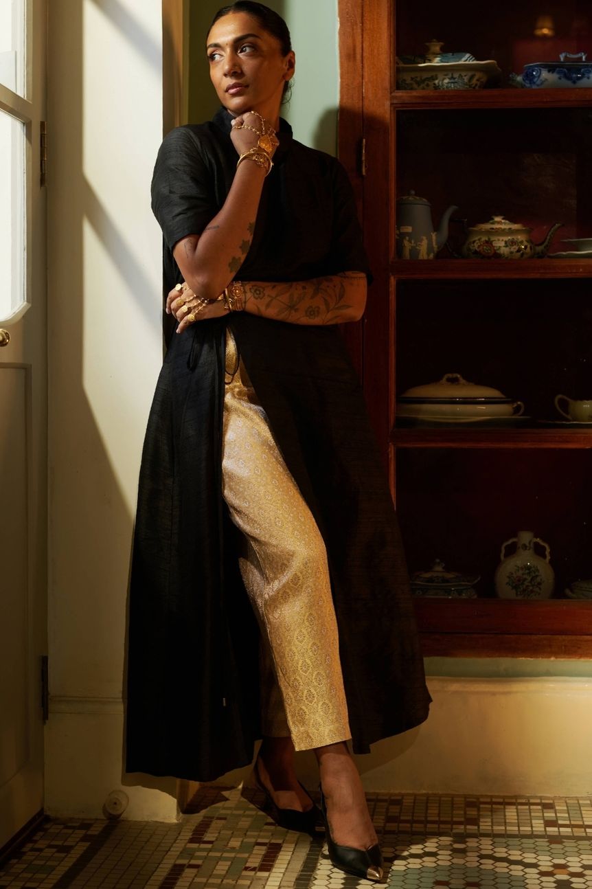 Amaara Set in Black