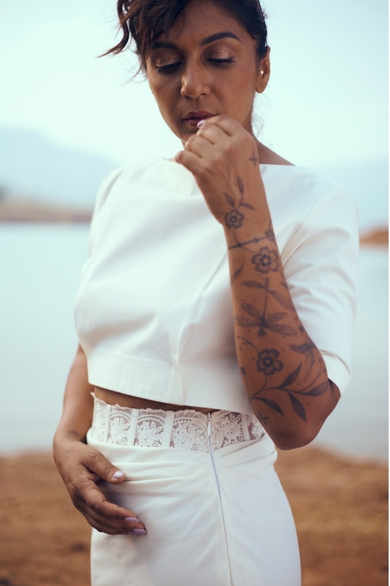 Sabi Set in Ivory White