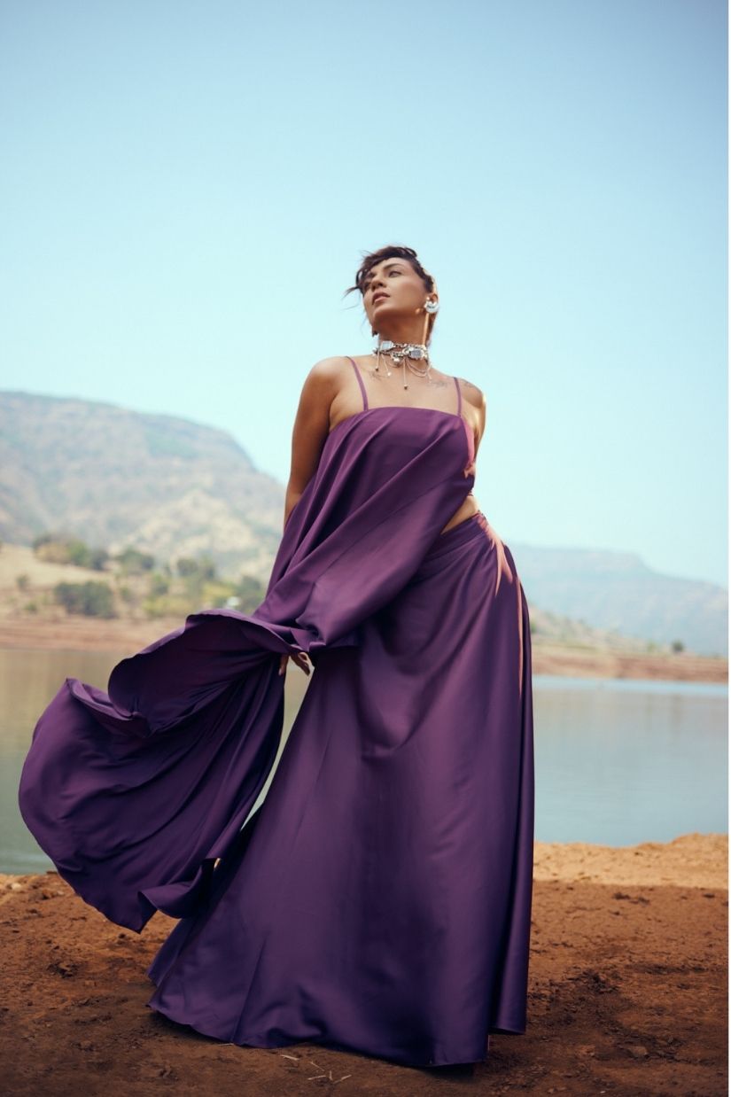 Adaa Set in Light Deep Violet