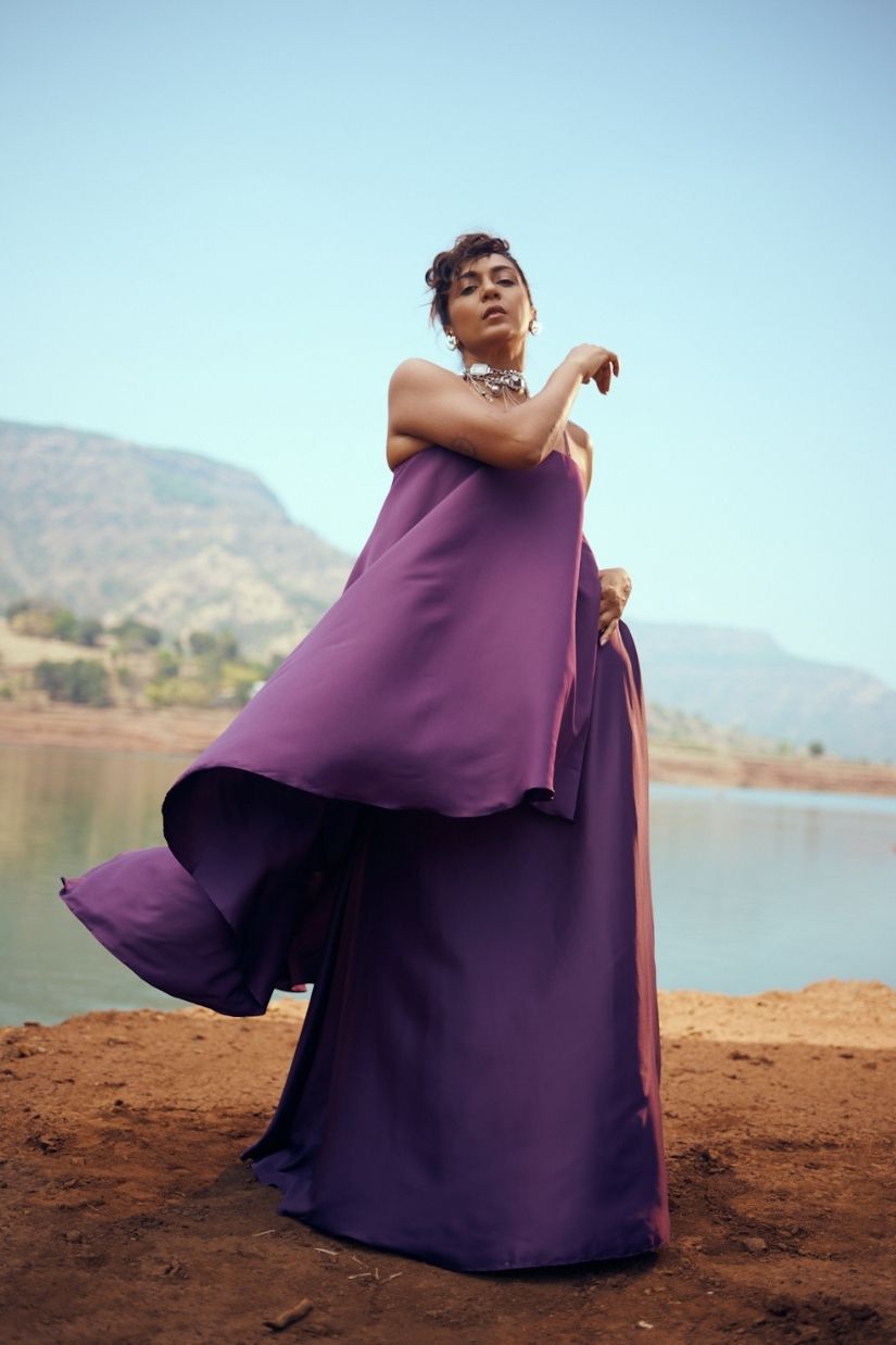 Adaa Set in Light Deep Violet