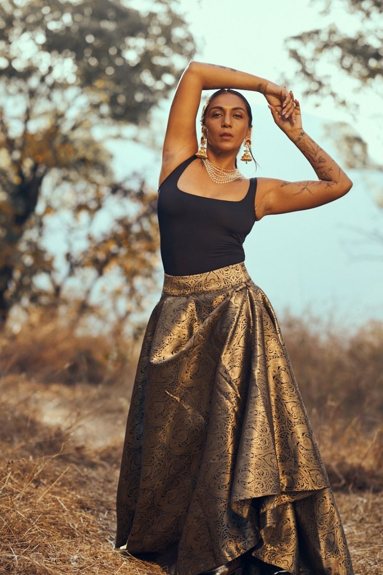 Mori Skirt in Black Brocade