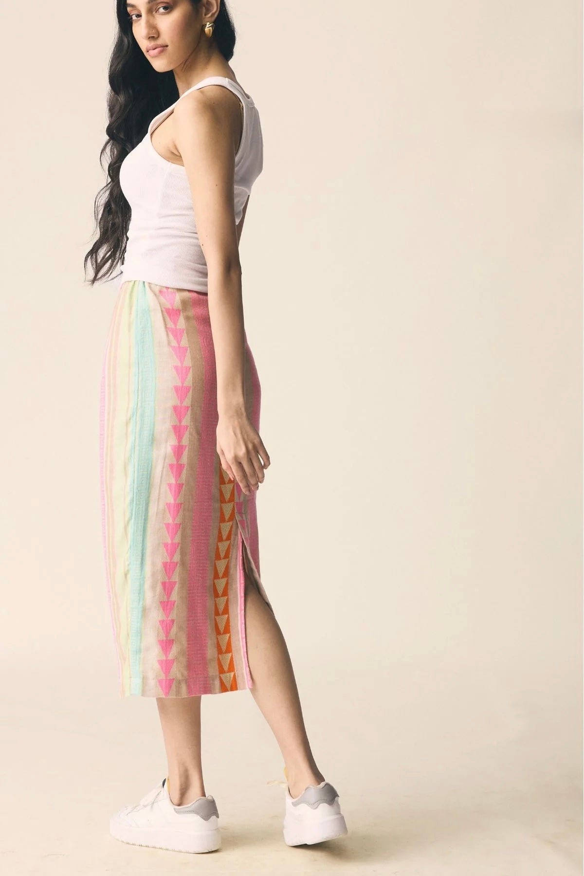 Rebel Pencil Skirt in Pink Dobby