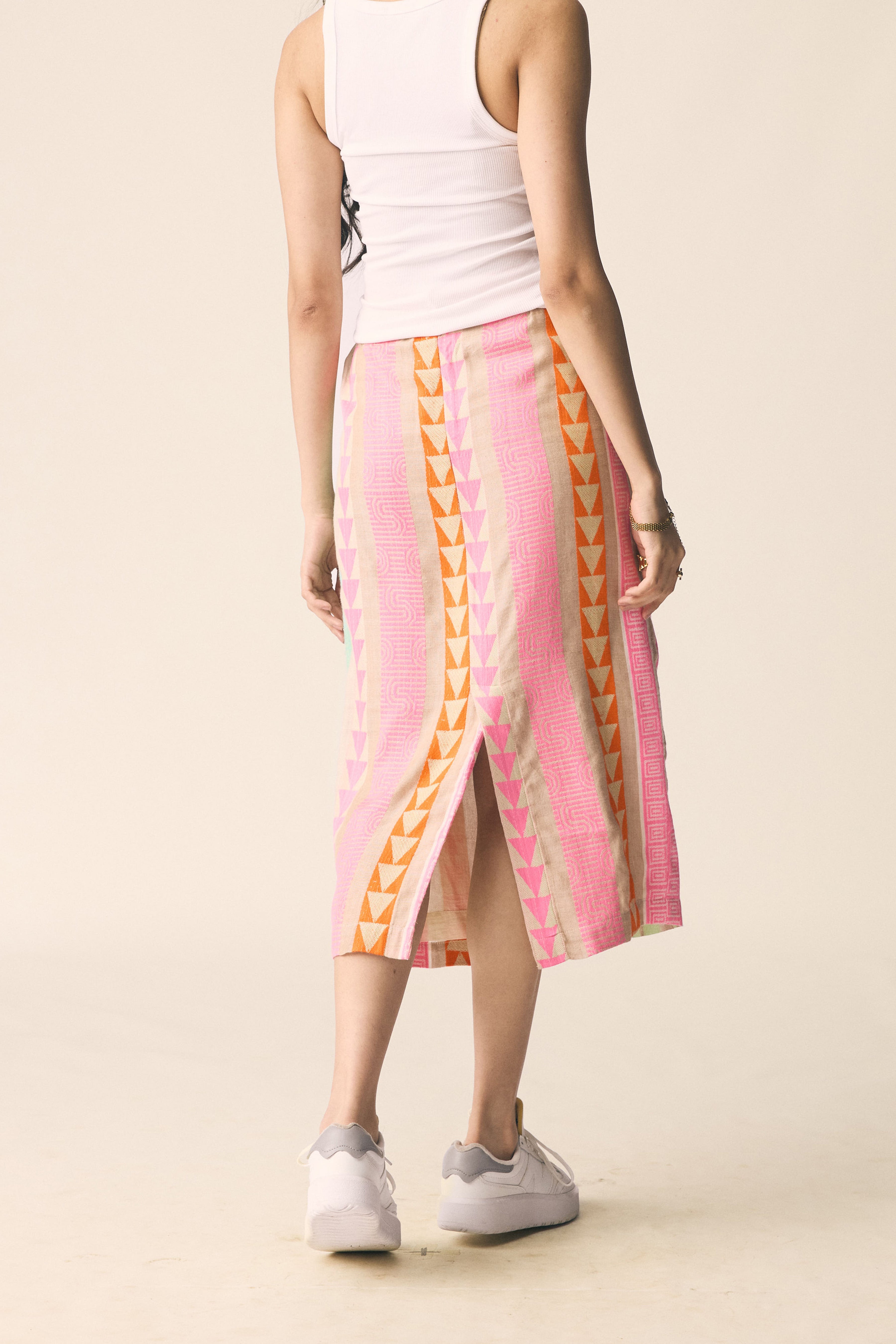 Rebel Pencil Skirt in Pink Dobby